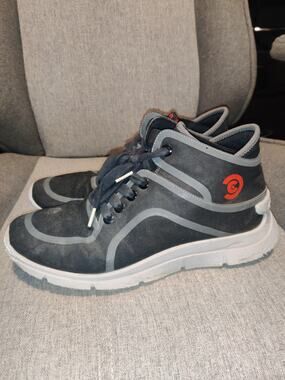 Ccilu Shoes Men's Size 9 High Top Lace Up Gray